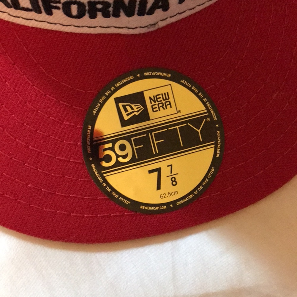 Hat - Picture 2 of 8